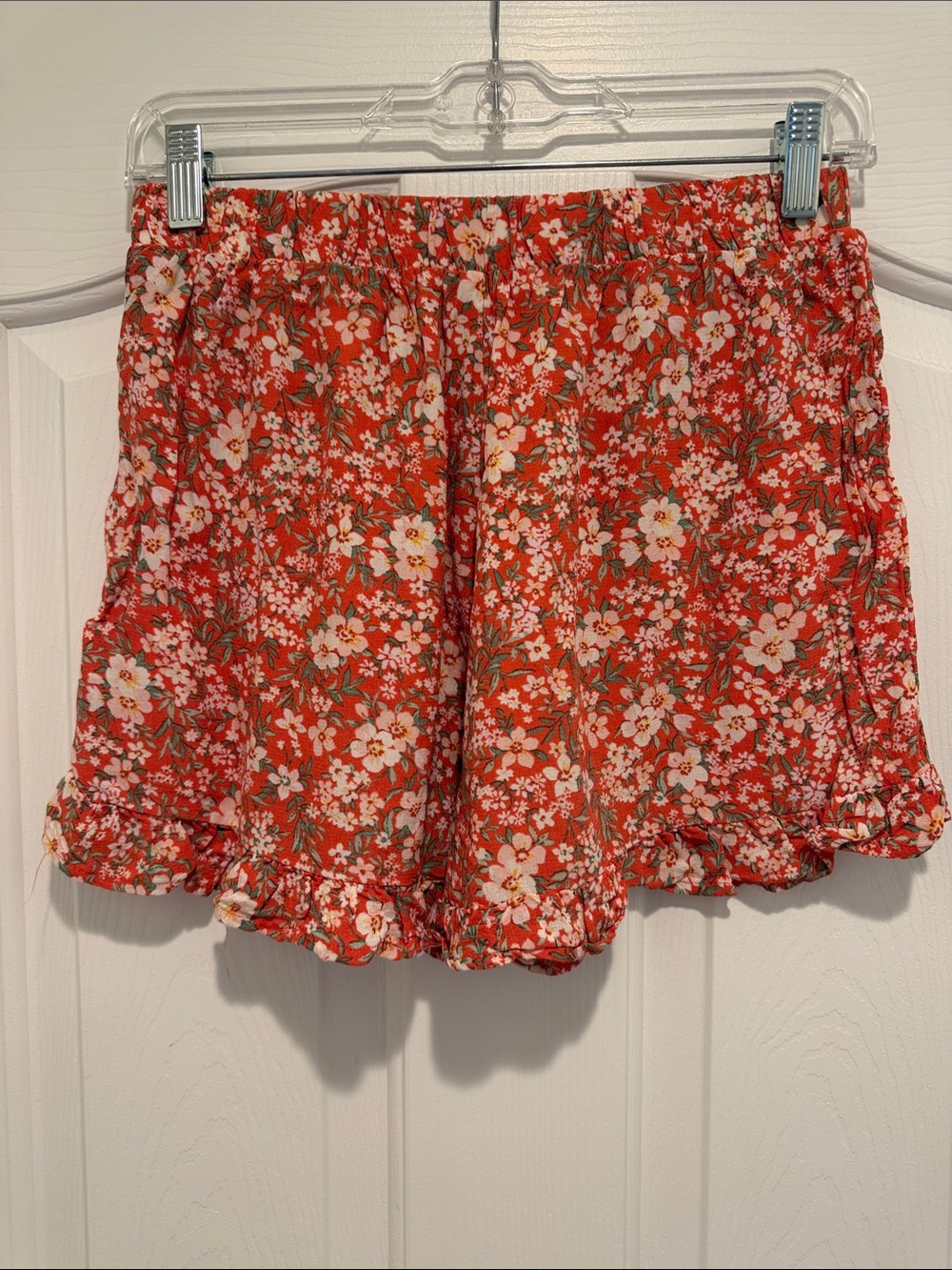 American Eagle Outfitters Coral Ditzy Floral Elastic-Waist Shorts